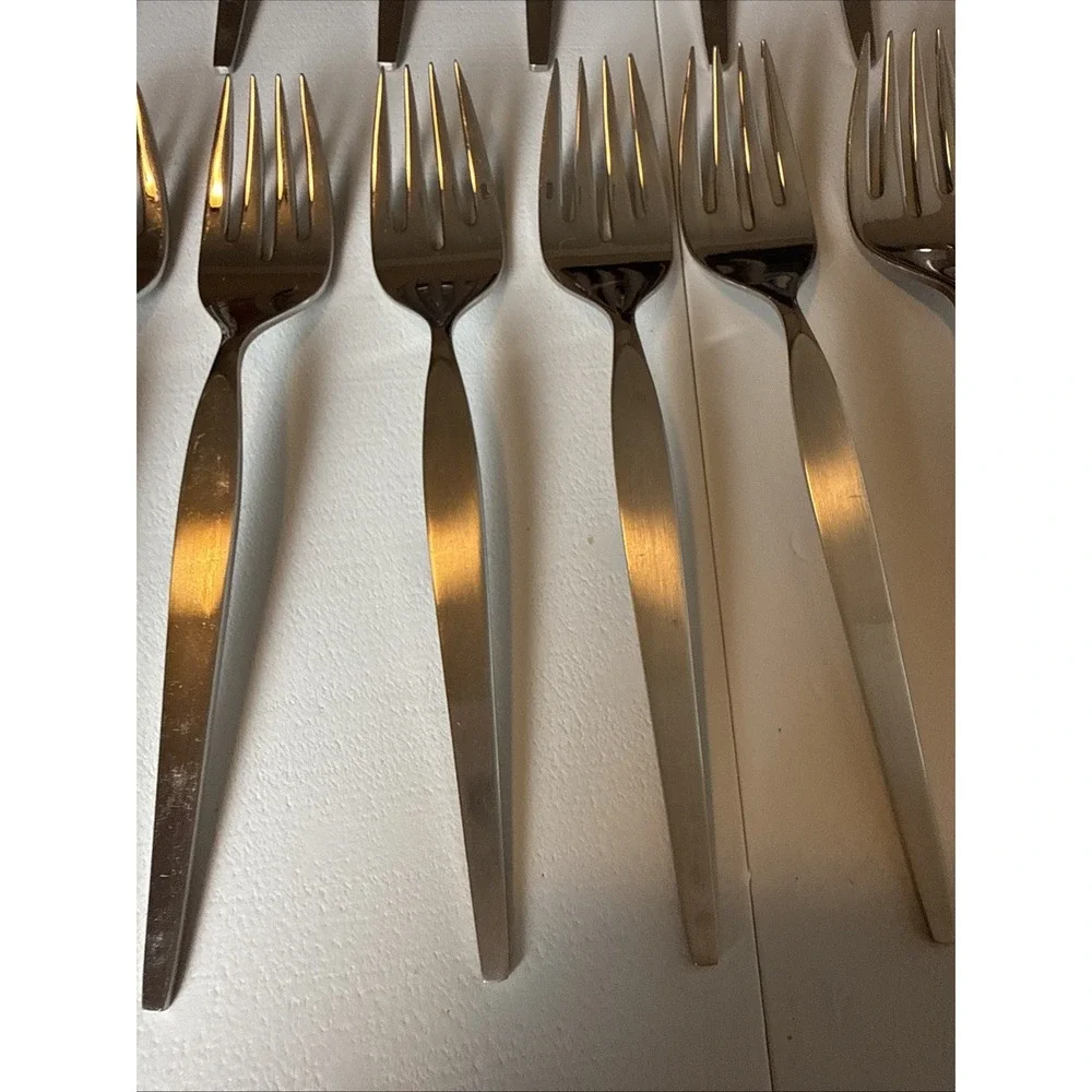 Oneida Community SATINIQUE (Older) 45 Piece Stainless Flatware Set Vintage MCM